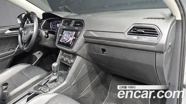 Volkswagen Tiguan Allspace 2020 — Şəkil 32/32