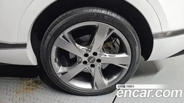 Genesis GV80 2020 — Şəkil 10/32