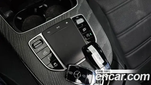 Mercedes-Benz E-Class 2022 — Şəkil 8/37