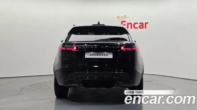 Land Rover Range Rover Velar 2025 — Şəkil 10/20
