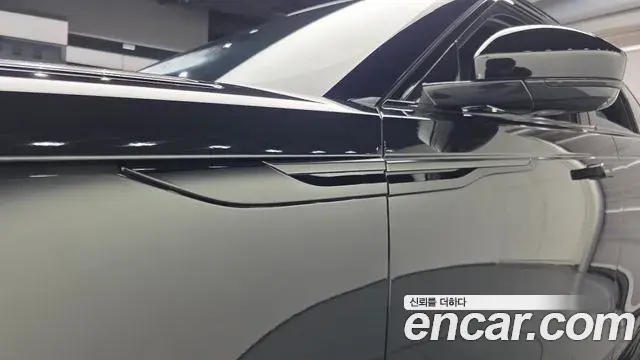 Land Rover Range Rover Velar 2025 — Şəkil 14/20