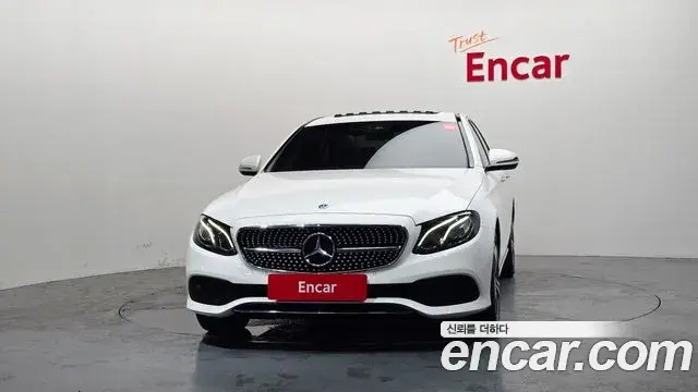 Mercedes-Benz E-Class 2018 — Фото 3/20