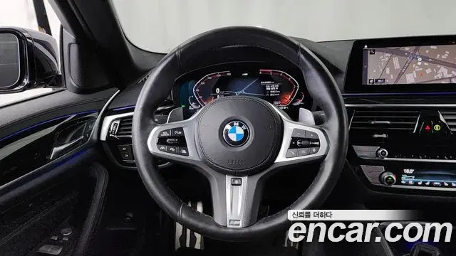 BMW 5 Series 2020 — Фото 13/20