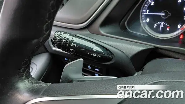 Hyundai Sonata Hybrid 2022 — Photo 24/28