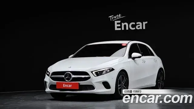 Mercedes-Benz A-Class 2021 — Фото 1/20
