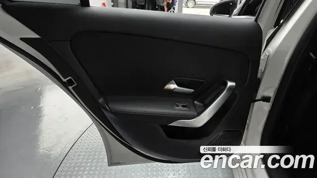 Mercedes-Benz A-Class 2021 — Photo 8/30