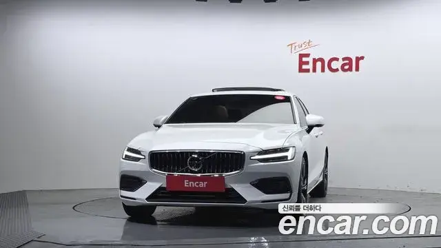 Volvo S60 2019 — Şəkil 9/20
