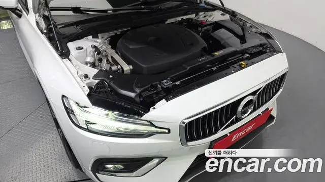 Volvo S60 2019 — Şəkil 3/20