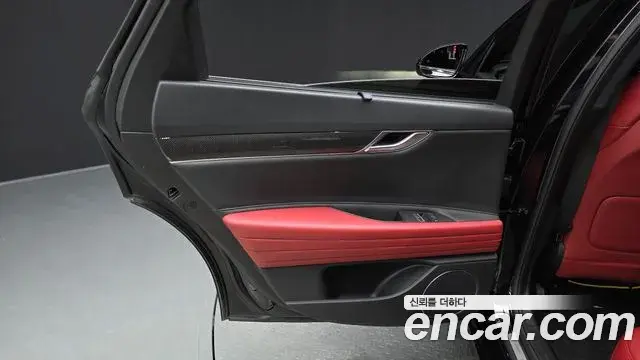 Genesis G80 2023 — Şəkil 28/35