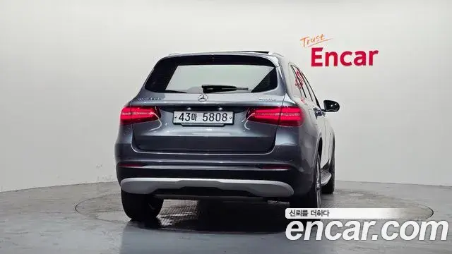 Mercedes-Benz GLC-Class 2019 — Фото 4/20
