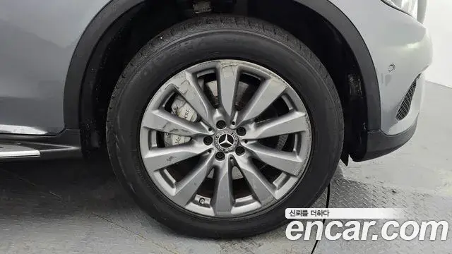 Mercedes-Benz GLC-Class 2019 — Şəkil 31/31