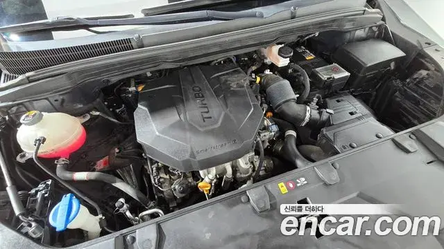 Kia Carnival 2021 — ფოტო 13/34