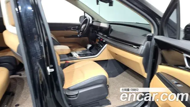 Kia Carnival 2021 — ფოტო 10/34