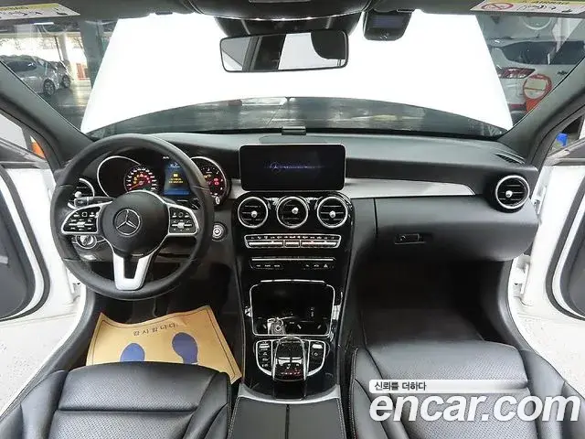 Mercedes-Benz C-Class 2020 — ფოტო 5/20
