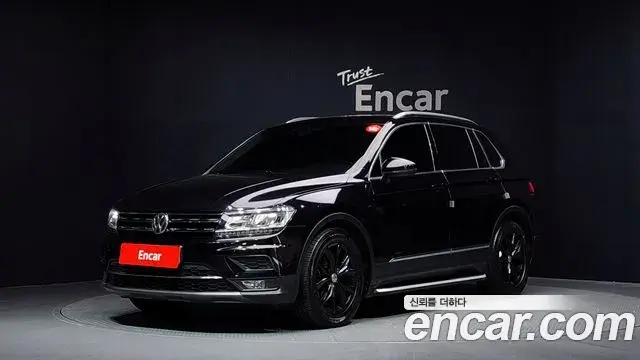 Volkswagen Tiguan 2020 — ფოტო 12/34