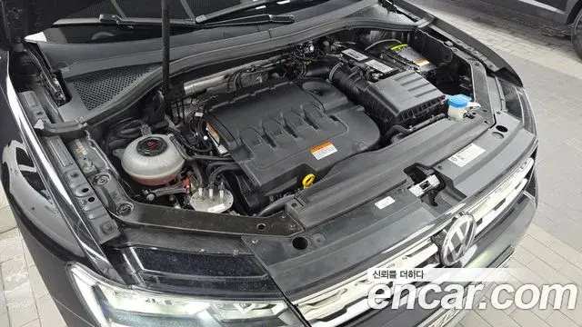 Volkswagen Tiguan 2020 — ფოტო 11/34