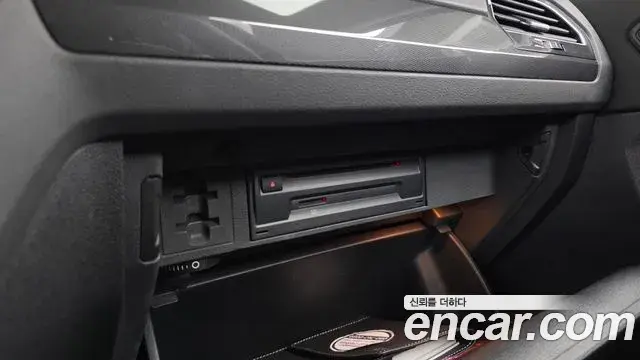 Volkswagen Tiguan 2020 — ფოტო 26/34