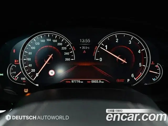 BMW 5 Series 2018 — ფოტო 6/20