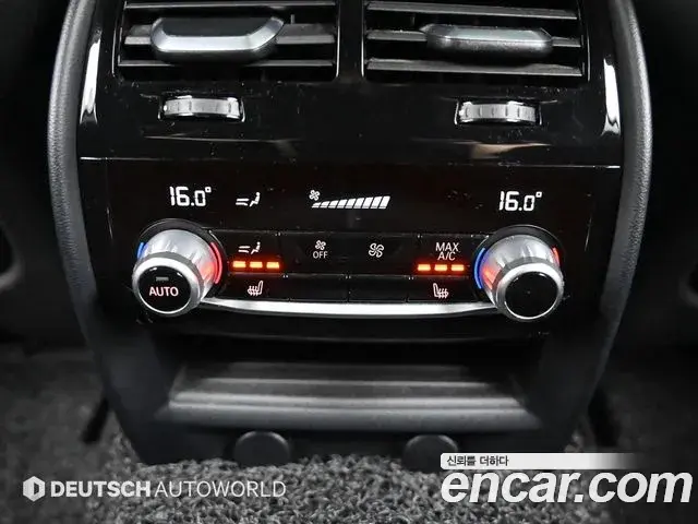 BMW 5 Series 2018 — ფოტო 19/20