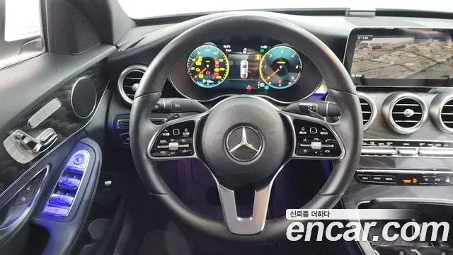 Mercedes-Benz C-Class 2019 — Şəkil 12/32