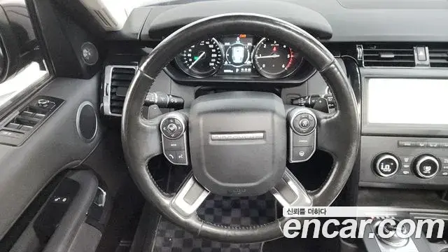 Land Rover Discovery 5 2018 — ფოტო 12/20