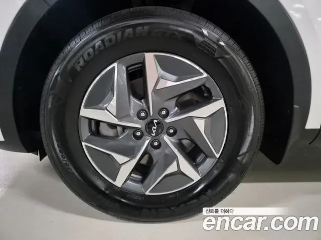 Kia Sorento 2023 — Фото 20/20