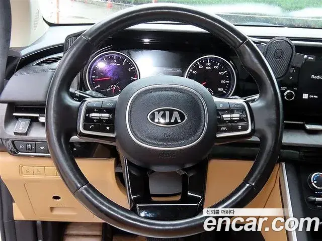 Kia Carnival 2021 — Photo 11/20