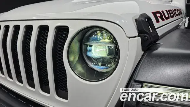 Jeep Wrangler 2019 — Şəkil 24/32