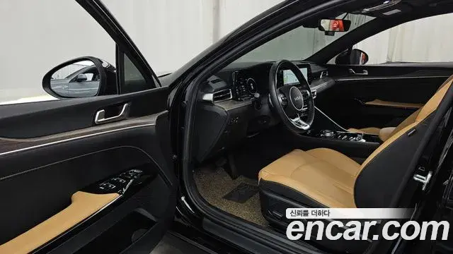 Kia K5 2022 — Photo 1/20