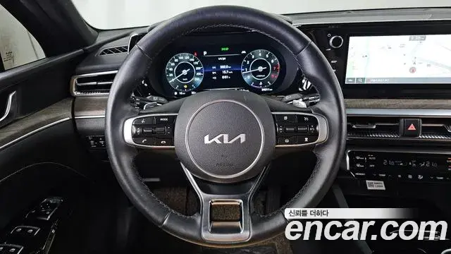 Kia K5 2022 — Photo 15/20