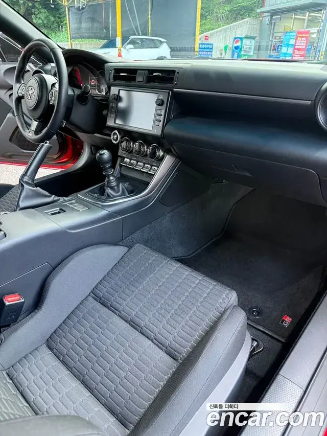 Toyota GR86 2025 — Şəkil 7/13