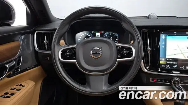 Volvo S90 2018 — Şəkil 10/20