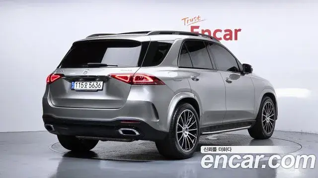 Mercedes-Benz GLE-Class 2022 — Şəkil 29/35