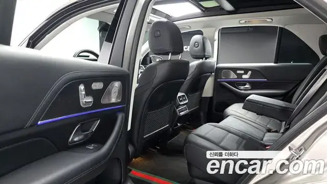 Mercedes-Benz GLE-Class 2022 — Şəkil 18/35