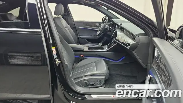Audi A6 2021 — Şəkil 26/31