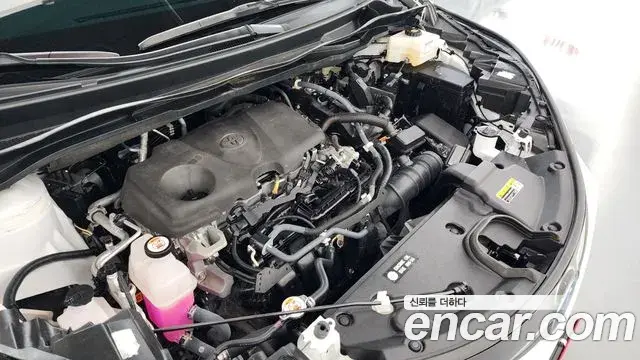 Toyota Sienna 2022 — Şəkil 25/37