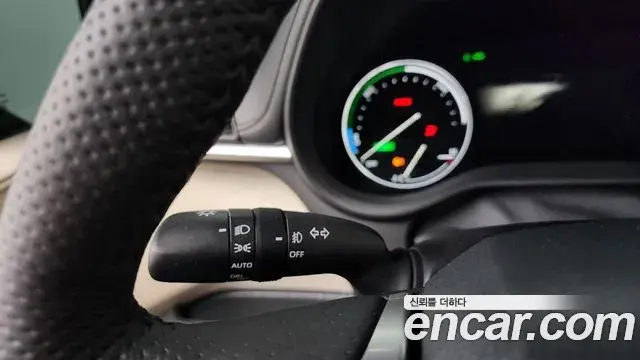 Toyota Sienna 2022 — Şəkil 22/37
