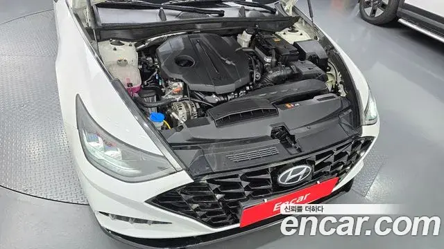 Hyundai Sonata 2022 — Фото 6/20
