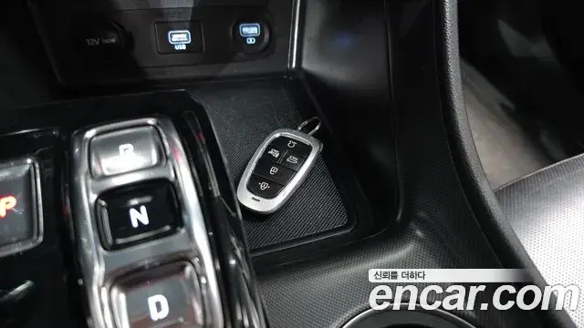 Hyundai Sonata Hybrid 2019 — Photo 13/30