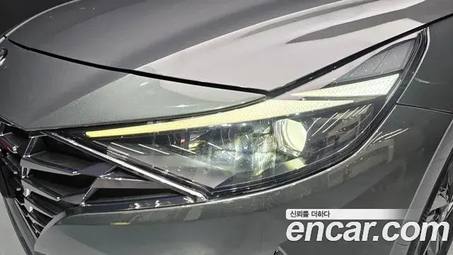 Hyundai The New Avante Hybrid 2022 — Photo 27/30