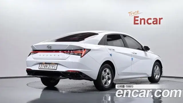 Hyundai Avante 2020 — Фото 2/20