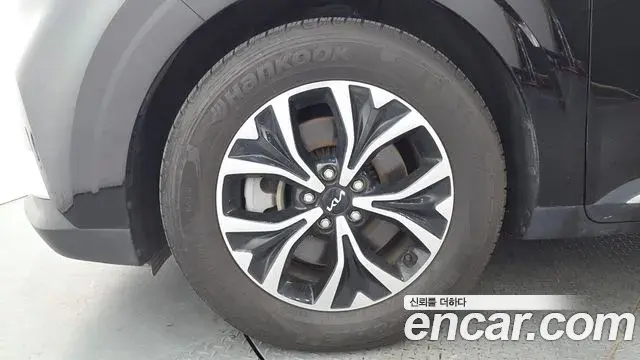 Kia Carnival 2022 — Photo 22/34