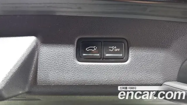 Kia Carnival 2022 — Photo 28/34