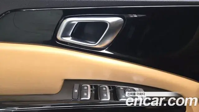 Kia Carnival 2022 — Photo 14/34
