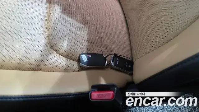 Kia Carnival 2022 — Photo 8/34