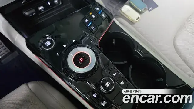 Kia Sportage 2023 — Фото 9/20