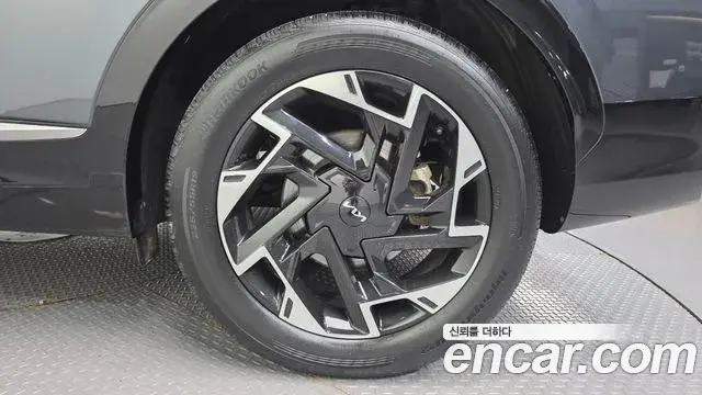 Kia Sportage 2023 — Şəkil 24/33