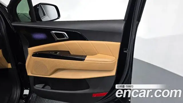 Kia Carnival 2023 — Photo 26/31