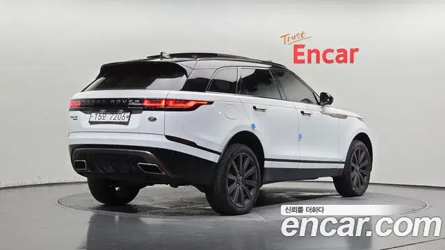 Land Rover Range Rover Velar 2019 — Photo 2/20