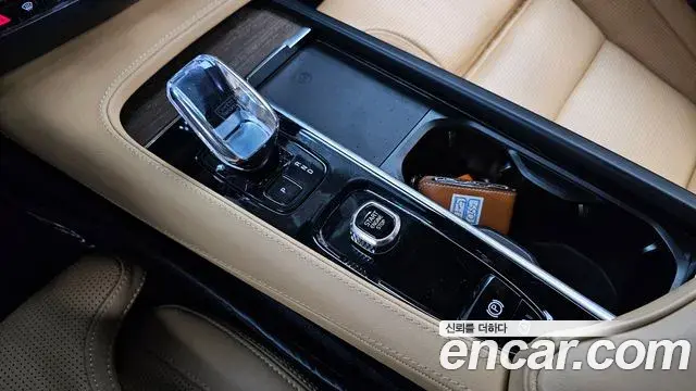 Volvo S90 2024 — Photo 11/35